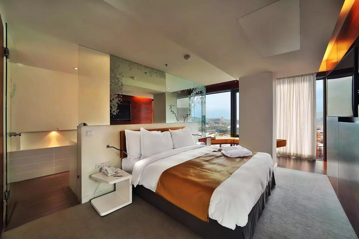 RADISSONBLU_EDIT (6).jpg